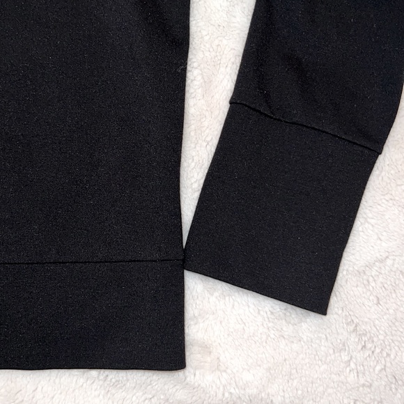 Banana Republic long-sleeve top with mesh accents - Picture 5 of 7